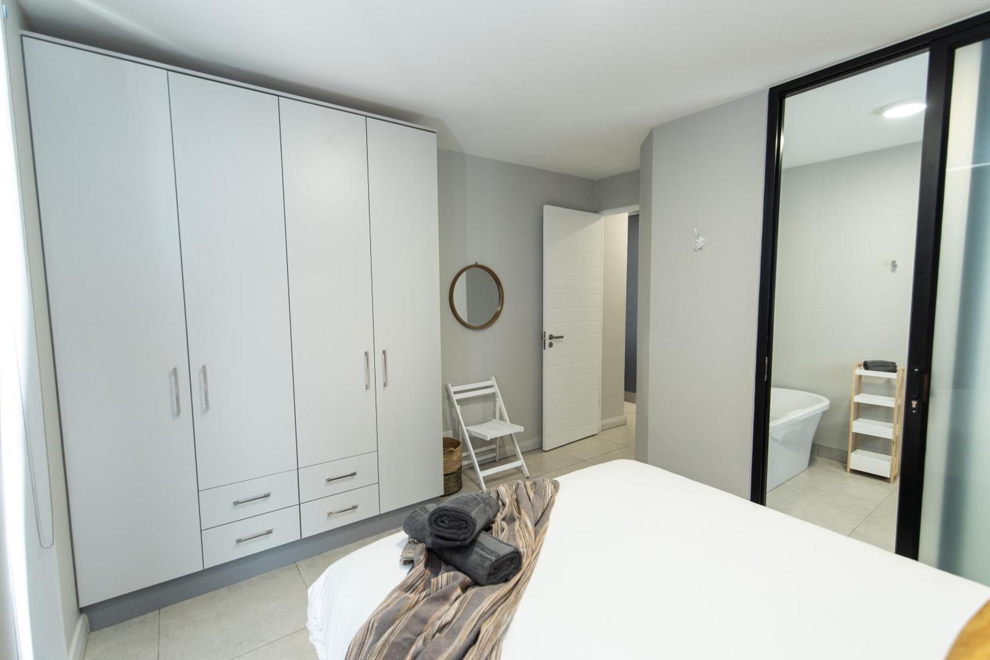 Cozy Modern Apartment At Bellamare Port Elizabeth Exterior photo