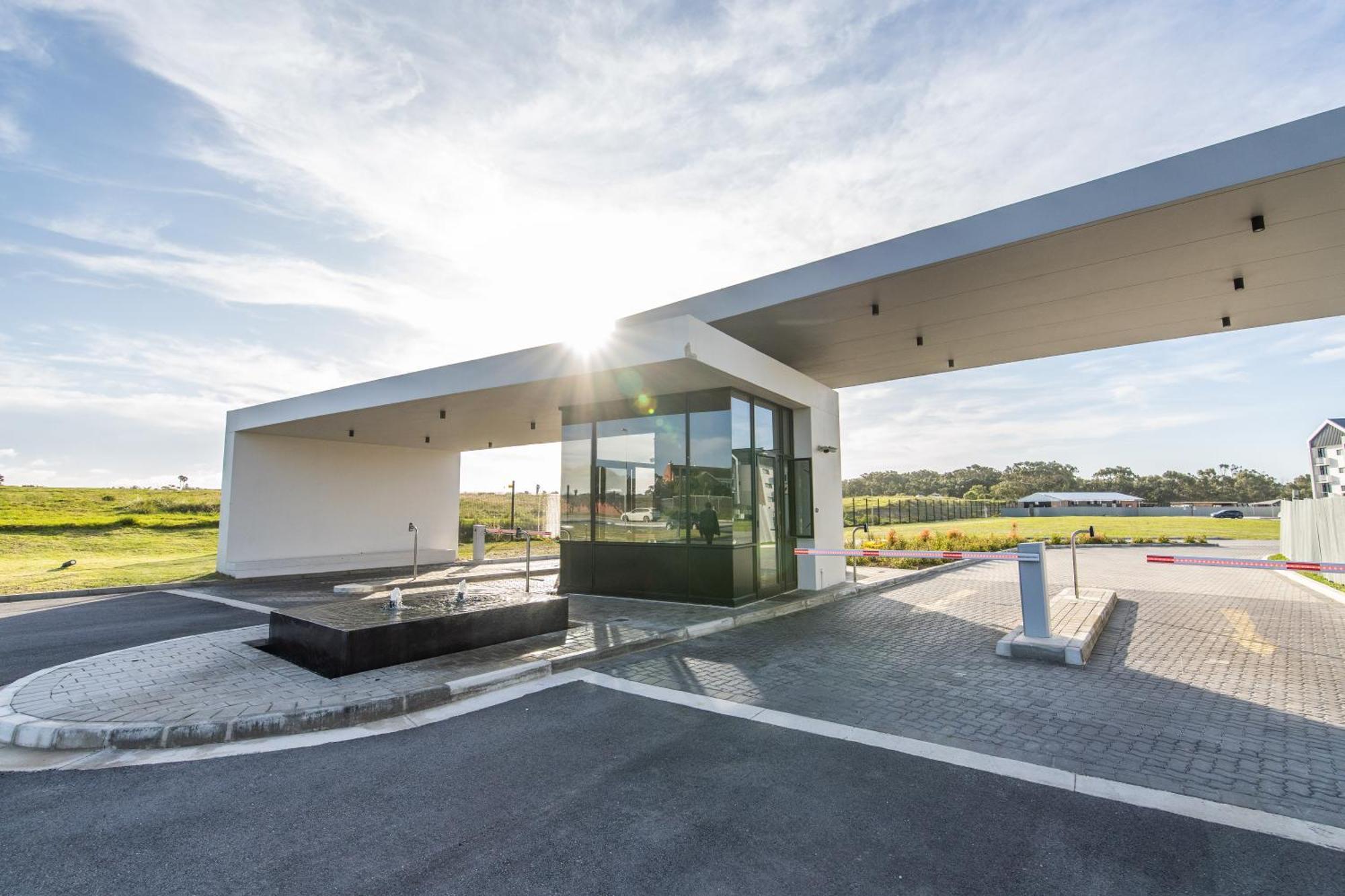 Cozy Modern Apartment At Bellamare Port Elizabeth Exterior photo
